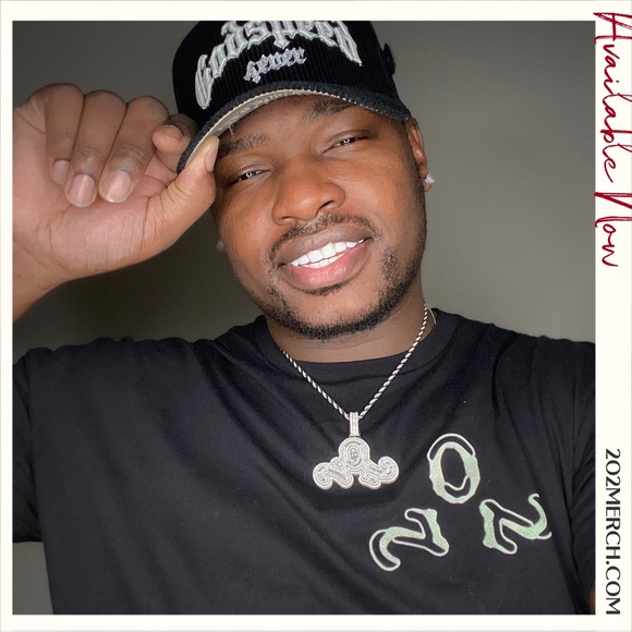 2O2 Merch©️T Shirts - Picture 3 of 5